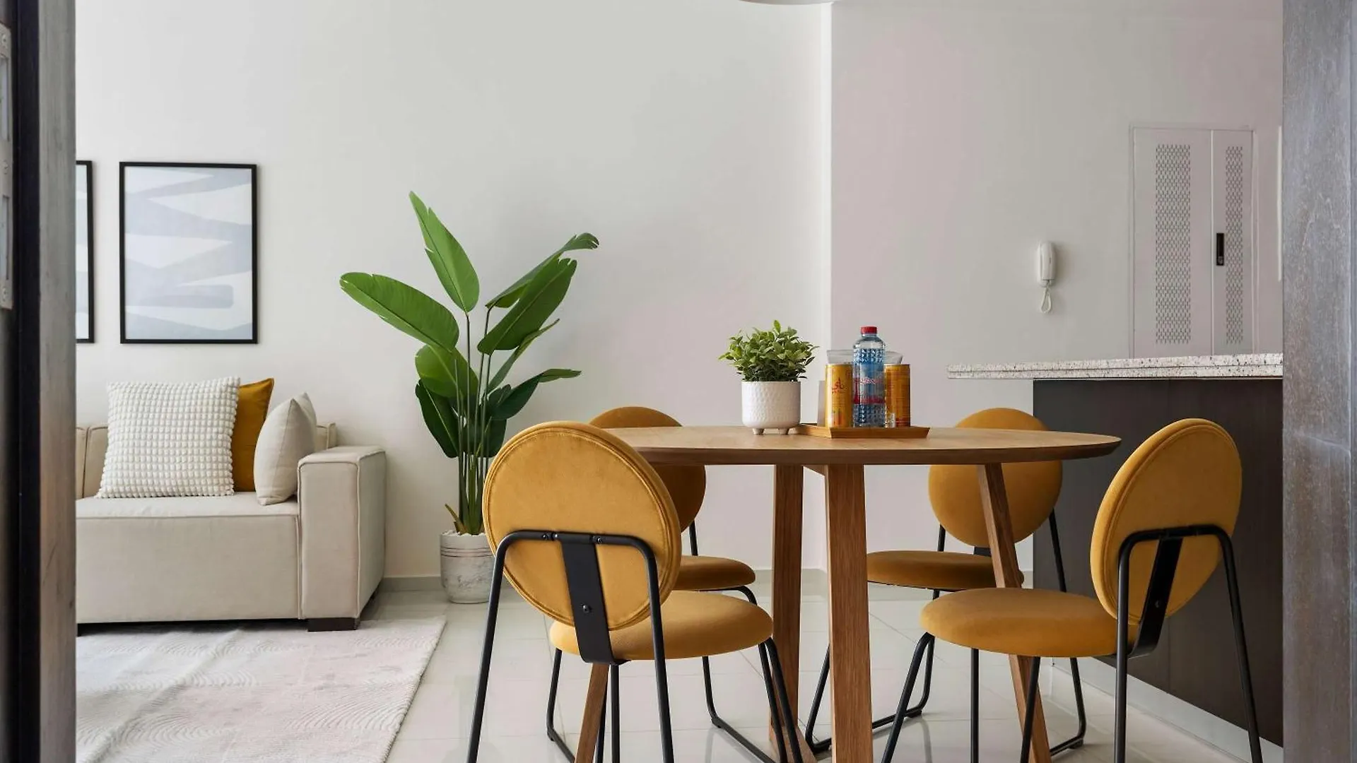 Silkhaus Chic 1 Bdr Al Fay Park Nearby Apartment Abu Dhabi